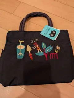 マタノアツコ 刺繍マチ付トート ガーデン ブラック