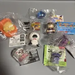 めじるしアクセサリー　フィギュア　マスコット　ガチャガチャ　カプセルトイ　8個