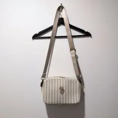 Item thumbnail for item e0a6591c-9fe4-499b-8c4b-24170819c2d0