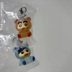 クレヨンしんちゃん　みんなでくまパジャマ　めじるしアクセサリー