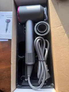 F28グレーと赤のハンドヘルドヘアドライヤー - メルカリ