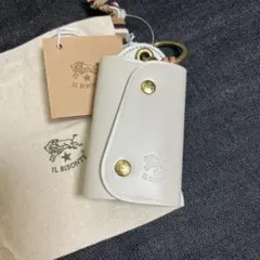 新品　イルビゾンテ　キーケース　レザー　牛革　キーホルダー　未使用