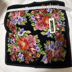 レイクアルスター　Lake Alder フラワーパターン ハンカチ