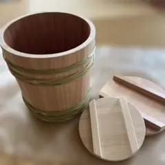 新品　味噌桶（藤井製桶所製 味噌出来高6kg用） 吉野杉　※3桶あり！ 新品 味噌桶（藤井製桶所製 味噌出来高6kg用） 吉野杉 ※3桶あり