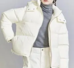 BEAUTY&YOUTH ホワイトショートダウンジャケット