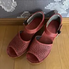 ヒナデイグリーン　サンダルのサムネイル
