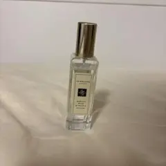 Jo MALONE