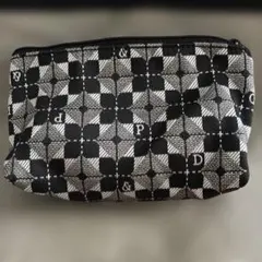 P&D ピンキー&ダイアン モノグラム柄 ポーチ ブラック系　化粧ポーチのサムネイル