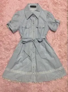 CECIL McBEE 青と白のストライプ 半袖シャツワンピース