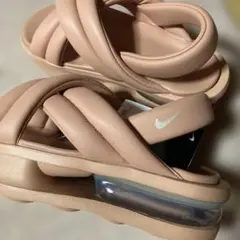 Nike エアマックス アイラ サンダル ローズゴールド 23㎝ - メルカリ