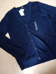 新品タグ付UNIQLO　Vネックカーディガン XL