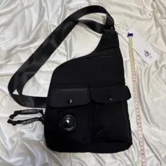 CP カンパニー　ショルダーバッグ 黒 未使用品