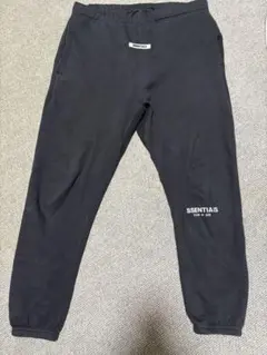 essentials スウェットパンツ ジョガーパンツ ブラック
