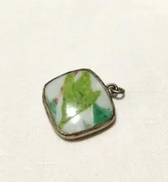 ペンダントトップ　チャーム　陶器　アンティーク　ブロカント