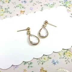 No.906☆ドロップ（クリスタル） ピアス イヤリング マスクチャーム