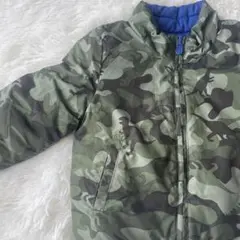 ＊baby GAP＊ベビー ジャンパー ダウン 恐竜 迷彩柄 上着 リバーシブル