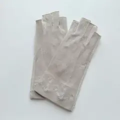 LAURA ASHLEY ローラアシュレイ　日除けグローブ　UV対策のサムネイル