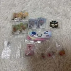 カプセルトイセット いろいろなキャラクター