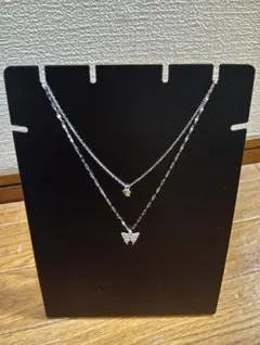 蝶モチーフ　シルバー　ネックレス 2連