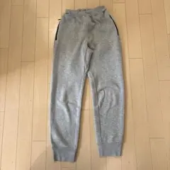 UNIQLO グレー スウェットパンツ 150