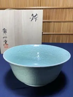 新品！組鉢 白磁青白磁牡丹彫文 井上康徳作 - メルカリ