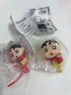 クレヨンしんちゃん カラフルマルチチャーム くっつきマスコット 2個セット