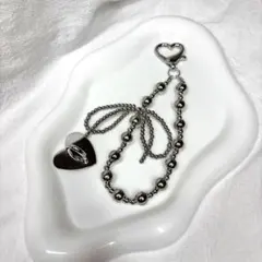 ハンドメイド　ビーズキーホルダー