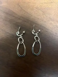 ゴールド オーバル型 フープイヤリング