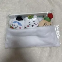 【新品未開封】ちいかわ　ハッピーホリデーなおやすみベッドと繋がるマスコットセット