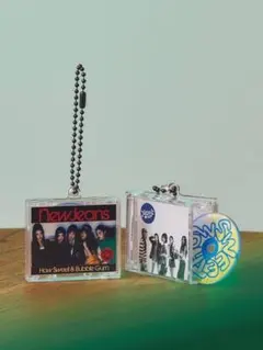 NewJeans BUNNIES CLUB DICE KEYRING - メルカリ