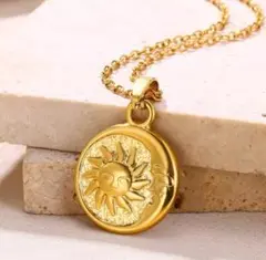 Item thumbnail for item 2a1540a5-e2c2-405f-84c0-b45ef9829b0a