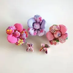 ちりめんで作ったお花とくくり花