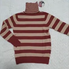 ★新品★タートルネック長袖ニット 赤とベージュストライプMサイズ