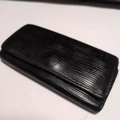 ルイヴィトン　エピ　キーケース　4連 ブラック 正規品