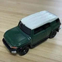 トミカ　No.85 トヨタ FJクルーザーのサムネイル