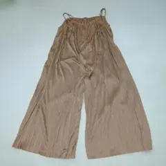 nuanti 薄いブラウンプリーツオールインワン　サロペット