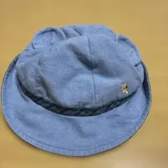 クマ耳付き青いベビー帽子（45－47センチ）
