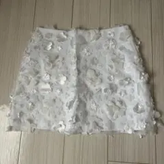 poterna スカート 花　白　ホワイト　韓国　アウンフラワーショートスカート