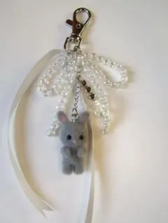 うさぎのビーズストラップ オーロラリボン ハンドメイド