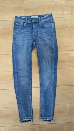 Item thumbnail for item ad87564a-85d2-4ccd-8ab4-1c447853b1ec