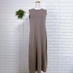 a1300 ユニクロ×ハナタジマロングフレアワンピースノースリーブM