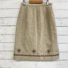 日本製 刺繍 膝丈スカート M ベージュ ウール 上品 秋冬 ヴィンテージのサムネイル