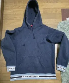 Supreme XXL ダークグレー パーカー - メルカリ