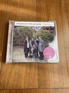 Life goes on/We are young Dear Tiara盤