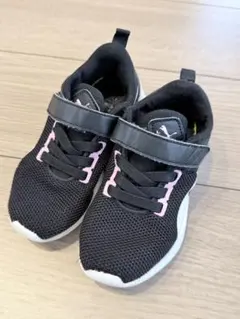 Puma 黒/ピンク スニーカー ベルクロ