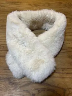 ホワイトファーネックウォーマー