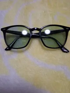 Ray-Ban RB4258-F ブラックサングラス