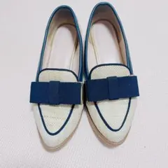 リボン付きフラットシューズ アイボリー×ネイビー　21.5 オペラシューズ