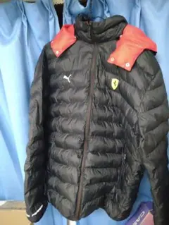 【PUMA×Ferrari】コラボダウンジャケット　裏地赤　プーマ