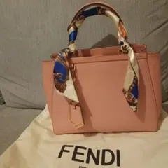 FENDI ピンク ハンドバッグ